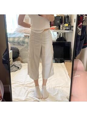 Off-white cargo capri pants